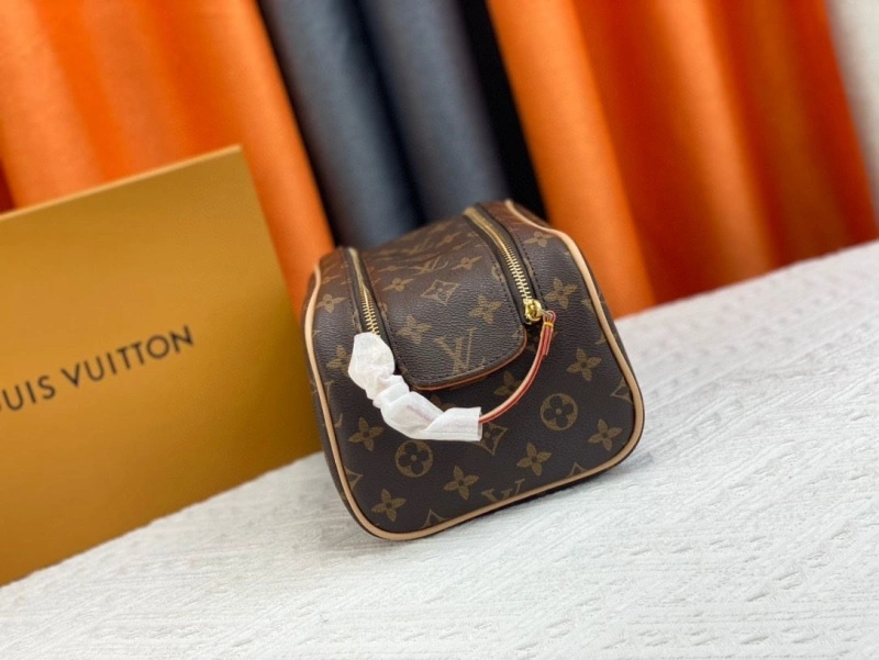 LV Cosmetic Bags 4081B-0539