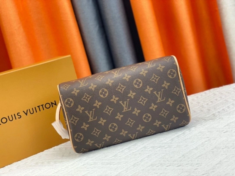 LV Cosmetic Bags 4081B-0539