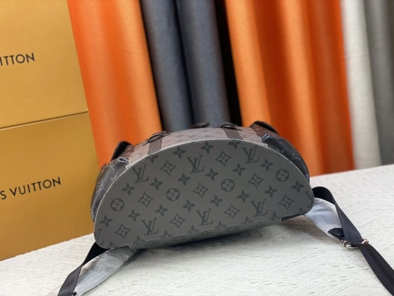 LV Backpacks 4081B-0586