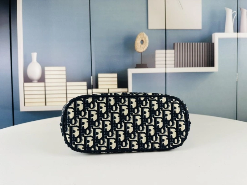 D10r shopping bags 4081b-1701