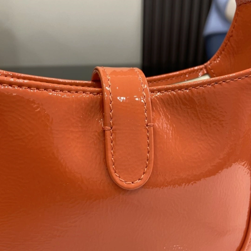 Gvc*1 satchel bags 4094-0623
