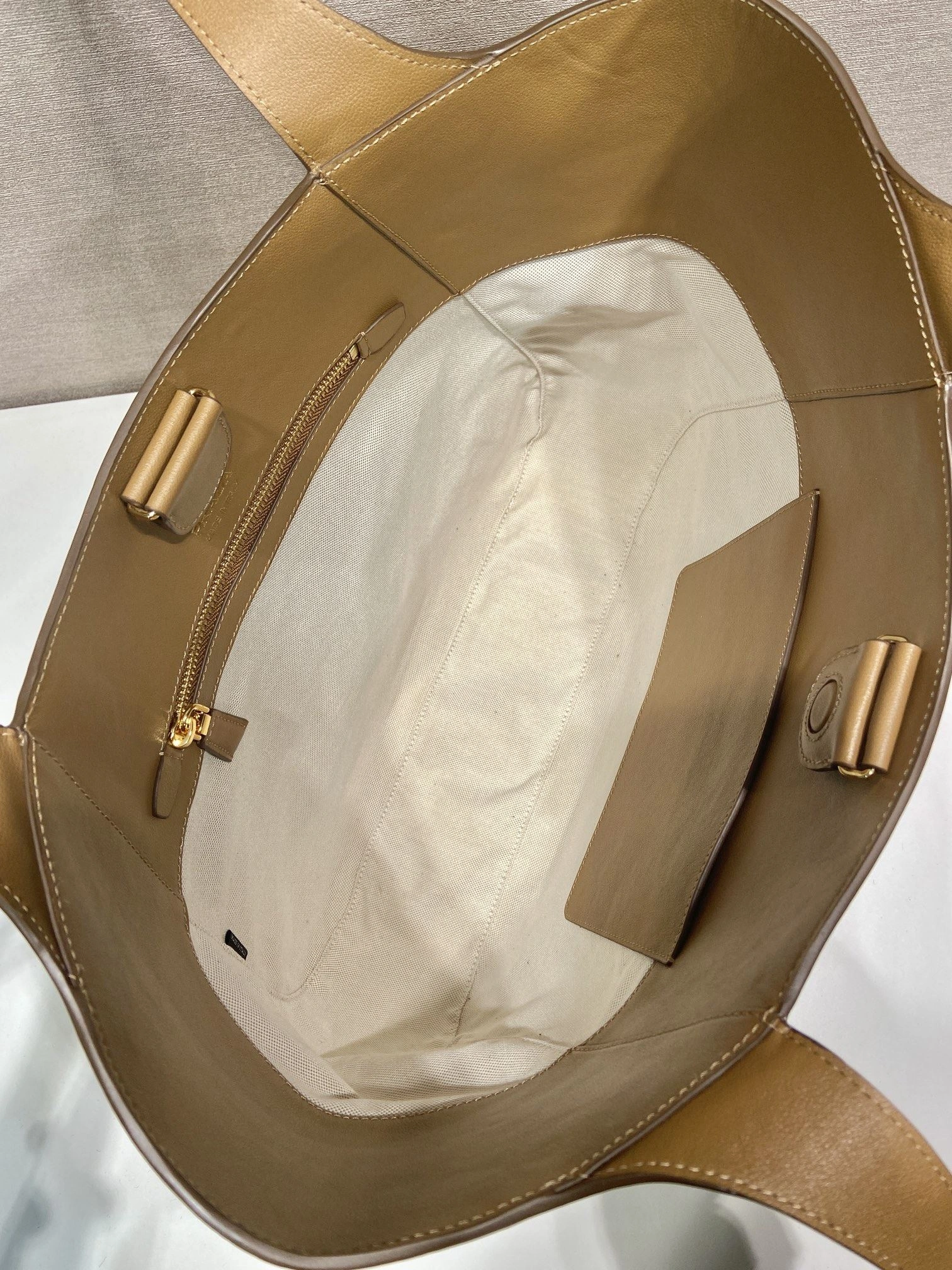 Pra*a shopping bags 4099a-0734