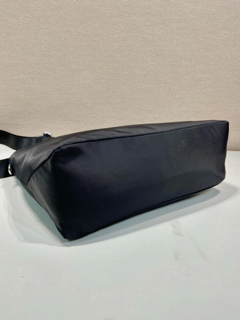 Pra*a briefcase 4099h-0001