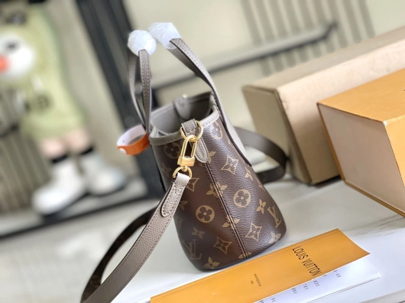 LV Shopping Bags 4171A-0002