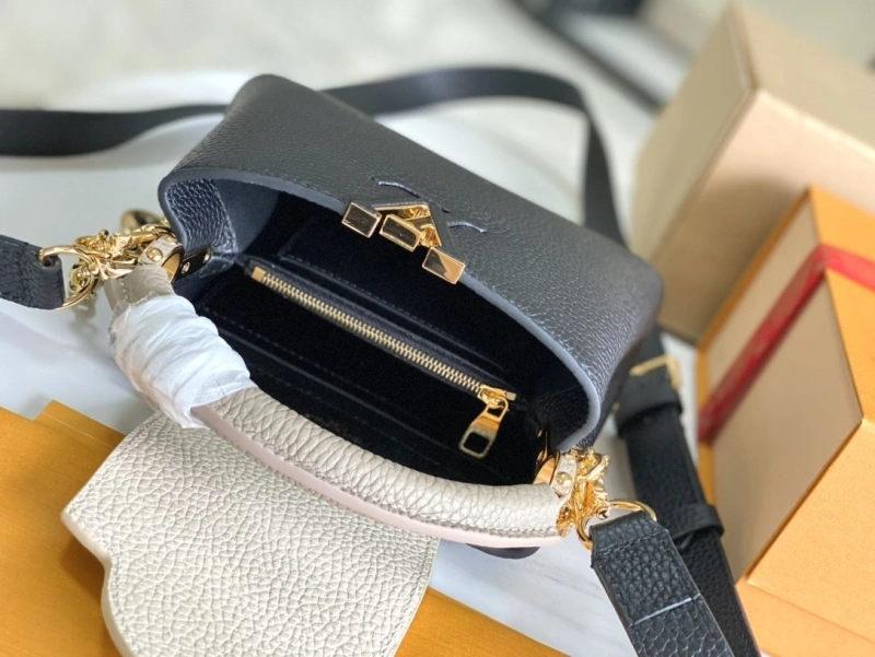 LV Capucines Bags 4171A-0033