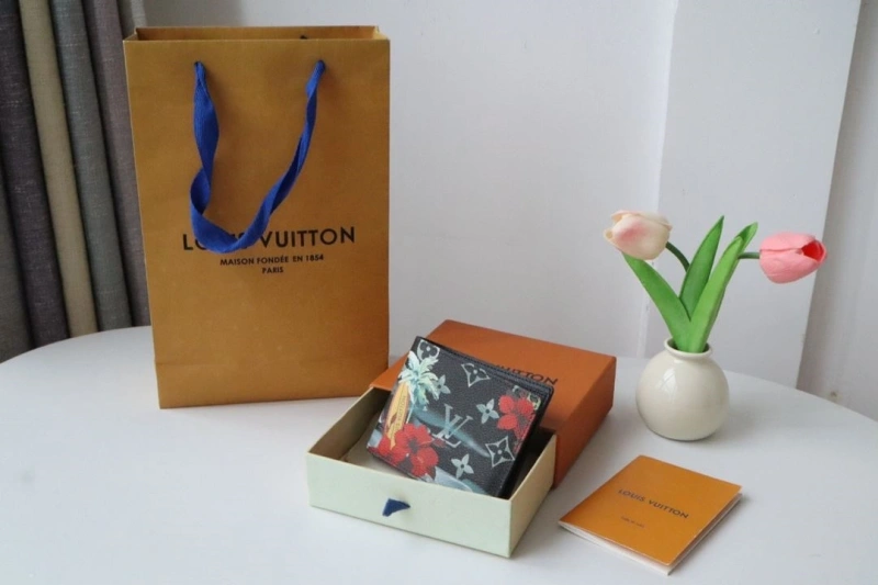 LV Wallets 4178A-0010