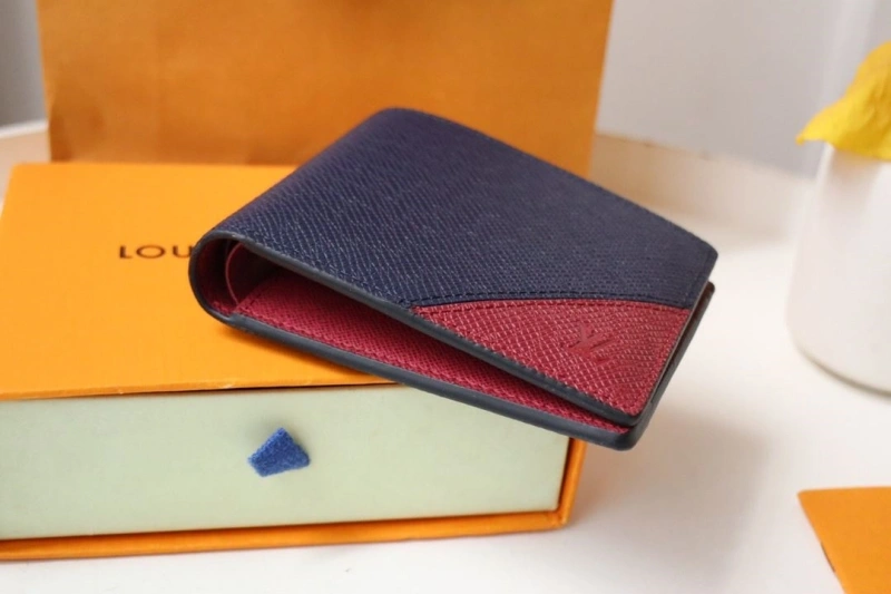 LV Wallets 4178A-0027