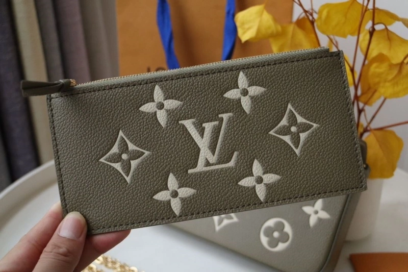 LV Wallets 4178A-0042