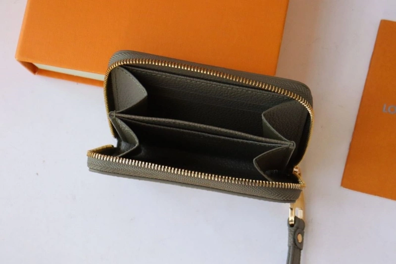 LV Wallets 4178A-0043