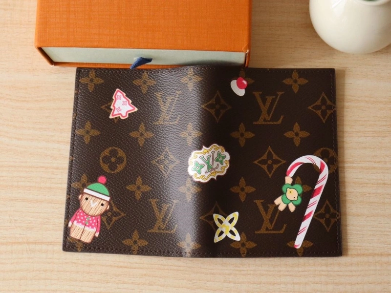 LV Wallets 4178A-0047