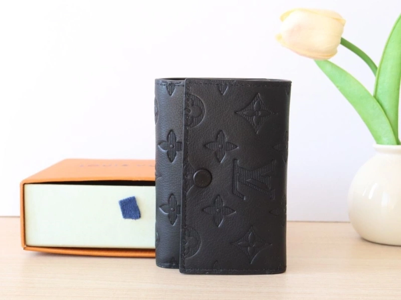 LV Wallets 4178A-0060