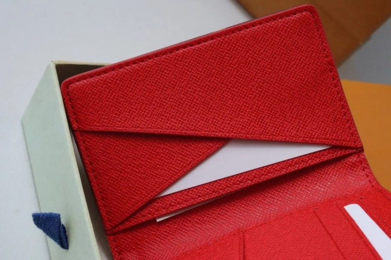 LV Wallets 4178A-0118