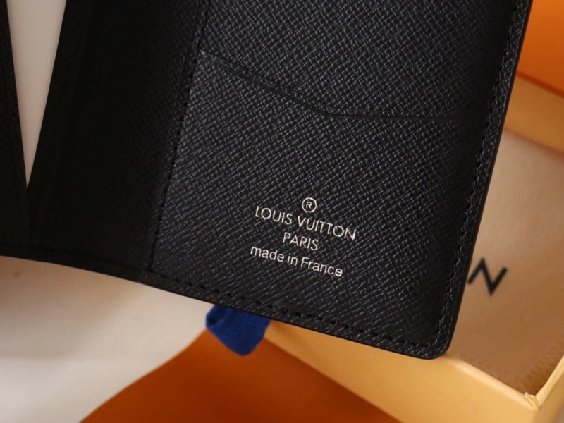 LV Wallets 4178A-0124