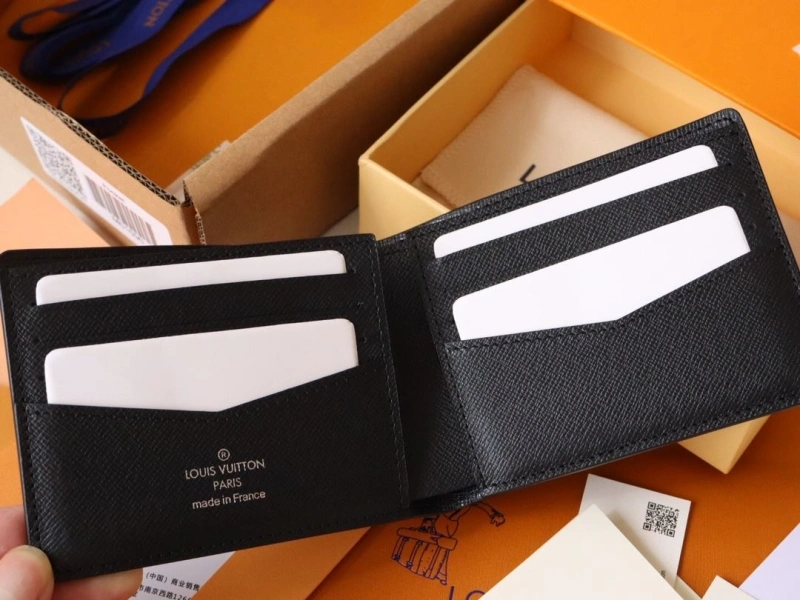 LV Wallets 4178A-0127