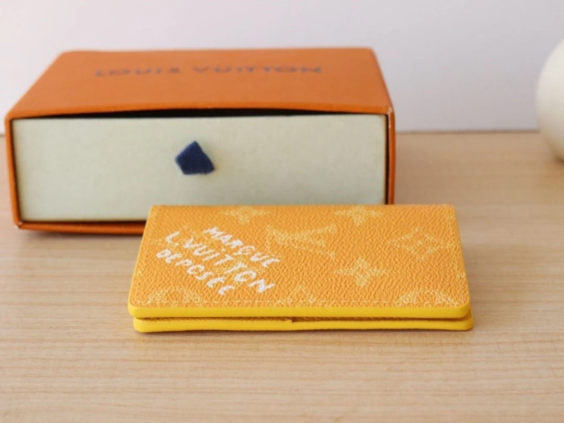 LV Wallets 4178A-0137