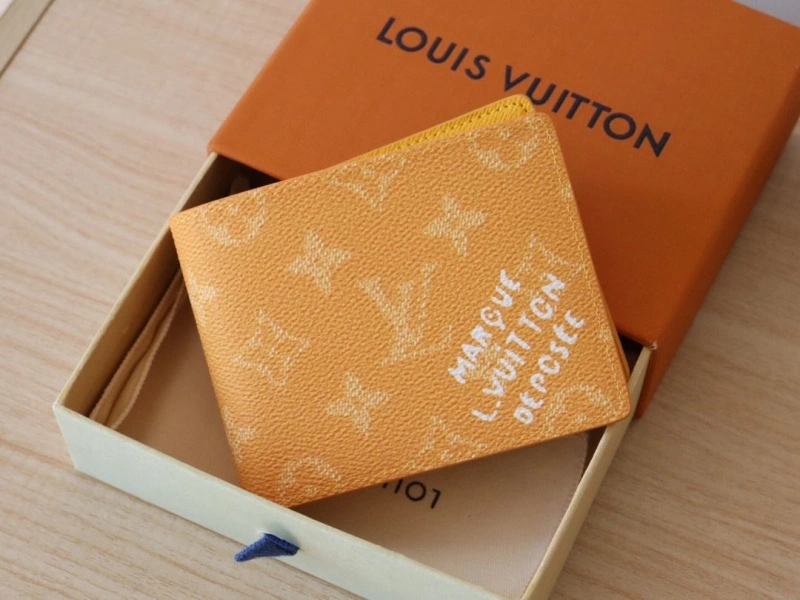 LV Wallets 4178A-0139