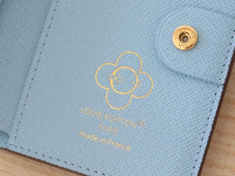 LV Wallets 4178A-0145