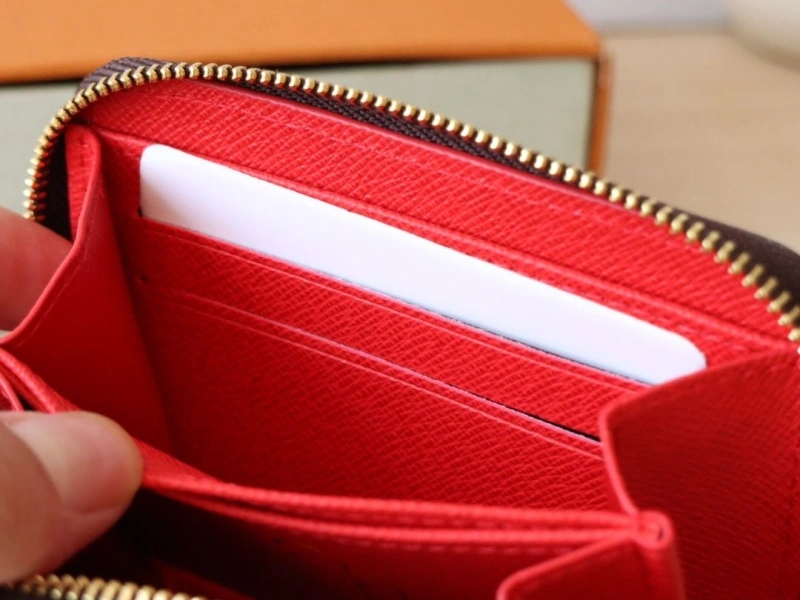 LV Wallets 4178A-0146