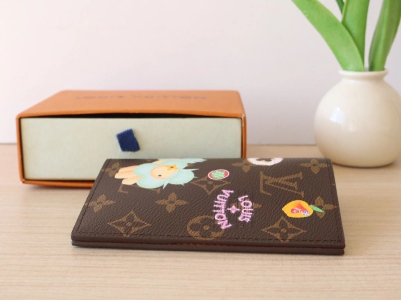 LV Wallets 4178A-0148