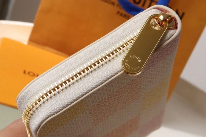 LV Wallets 4178A-0156