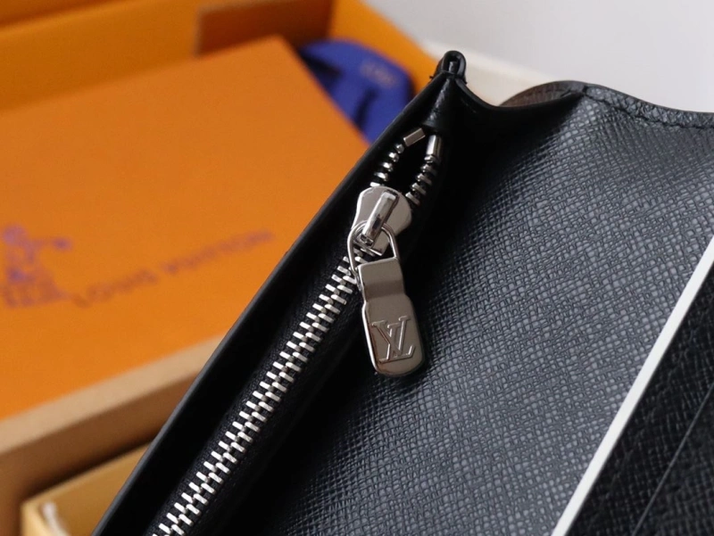 LV Wallets 4178A-0164