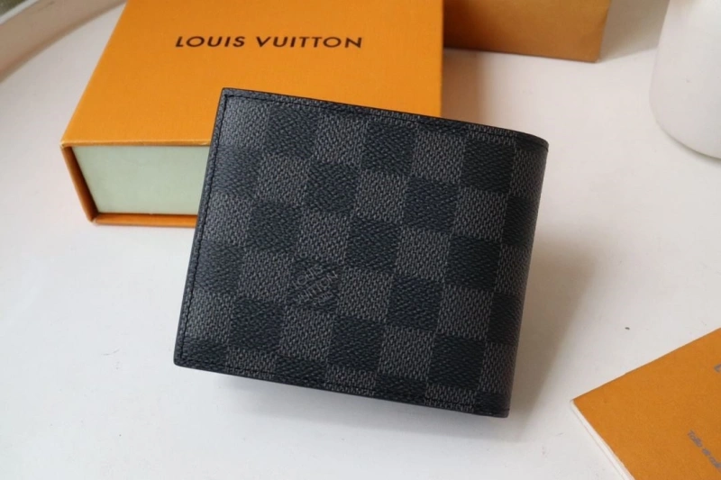 LV Wallets 4178A-0166