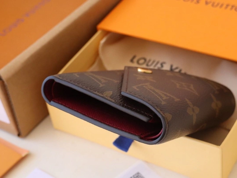 LV Wallets 4178A-0189