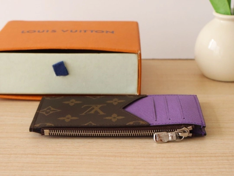 LV Wallets 4178A-0195
