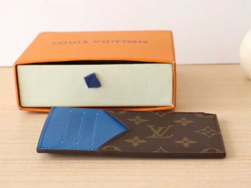 LV Wallets 4178A-0197