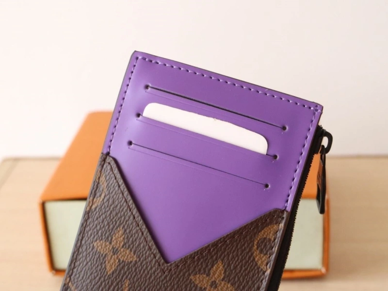 LV Wallets 4178A-0199