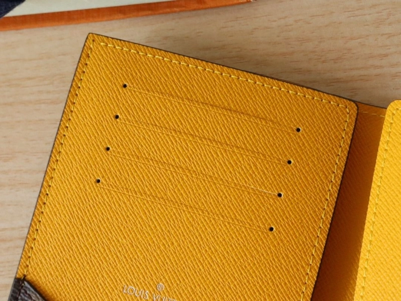 LV Wallets 4178A-0201