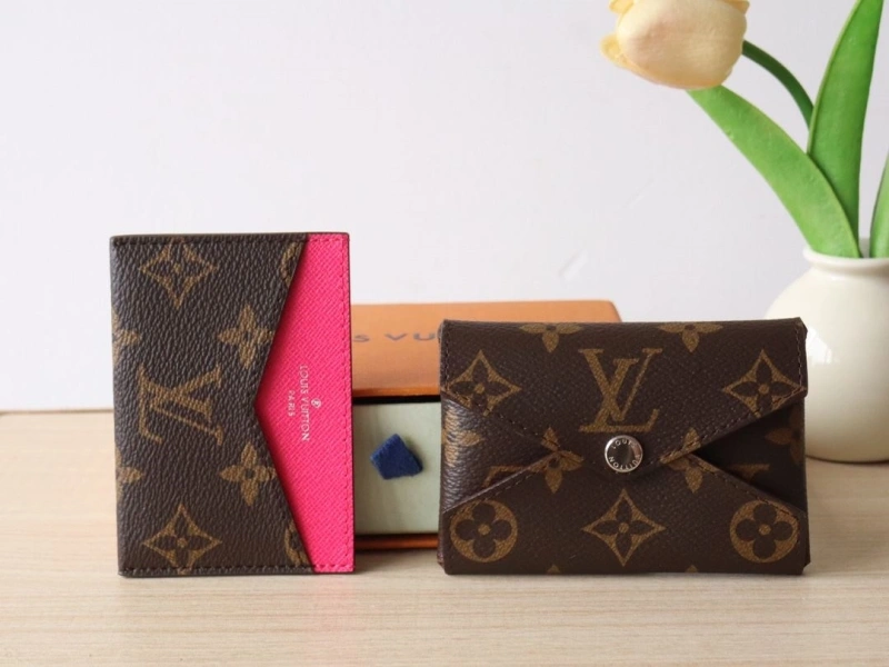 LV Wallets 4178A-0212