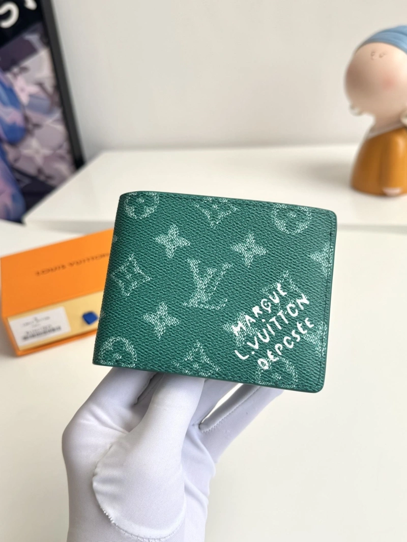 LV Wallets 4178A-0244
