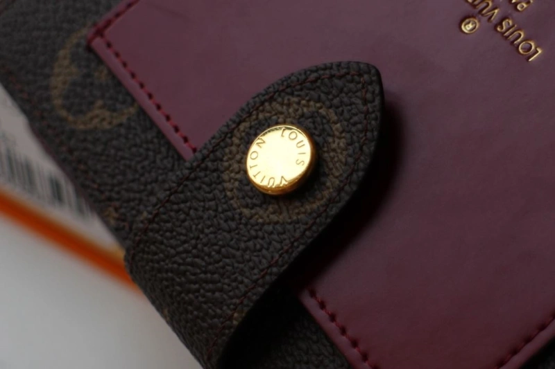 LV Wallets 4178A-0269
