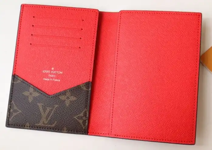 LV Wallets 4178D-0005
