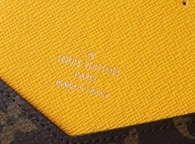 LV Wallets 4178D-0009