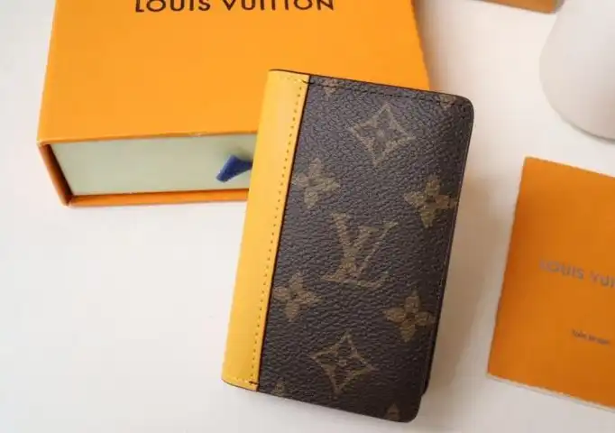 LV Wallets 4178D-0011