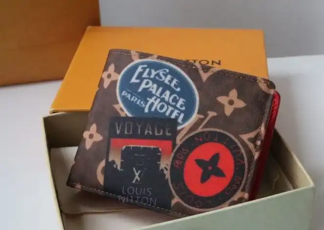 LV Wallets 4178G-0226