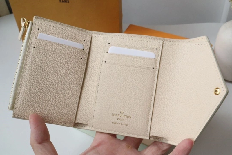 LV Wallets 4178H-0008