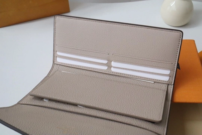 LV Wallets 4178H-0014