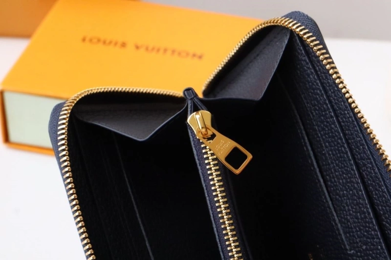 LV Wallets 4178H-0018