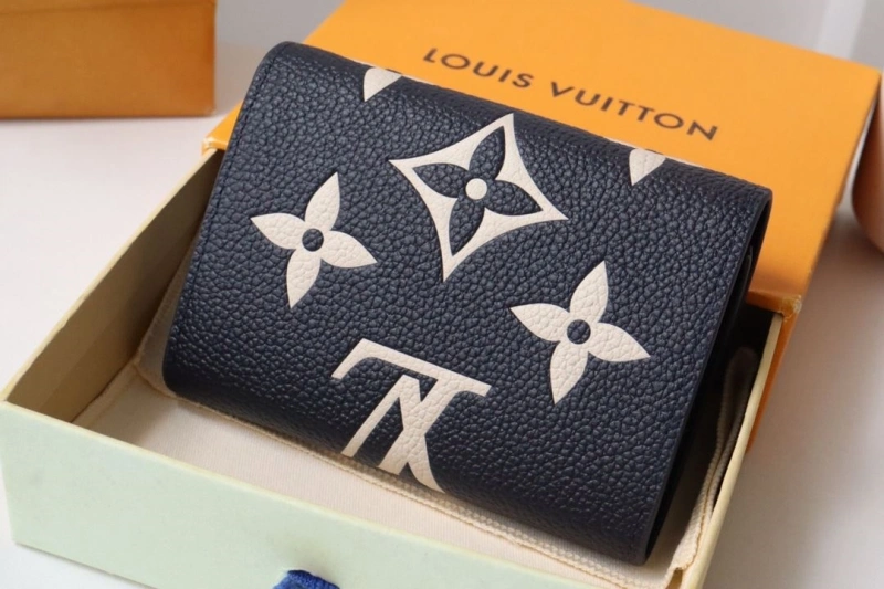 LV Wallets 4178H-0020