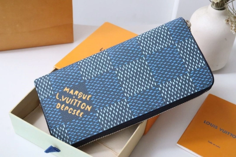 LV Wallets 4178H-0028