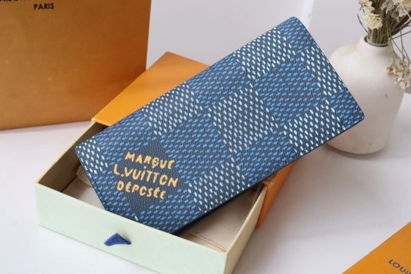 LV Wallets 4178H-0029