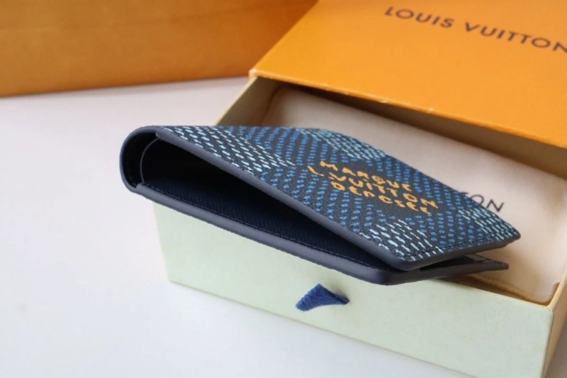 LV Wallets 4178H-0030