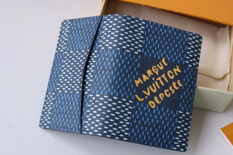 LV Wallets 4178H-0031