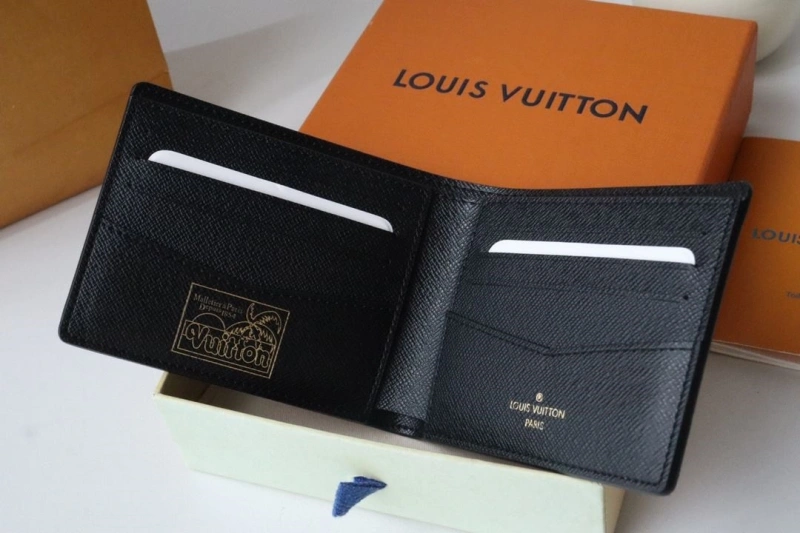 LV Wallets 4178H-0046