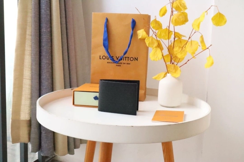 LV Wallets 4178H-0102