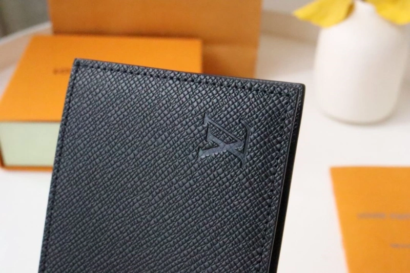 LV Wallets 4178H-0102