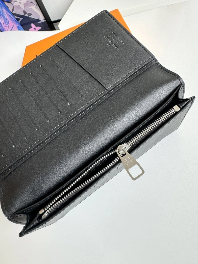 LV Wallets 4178H-0125